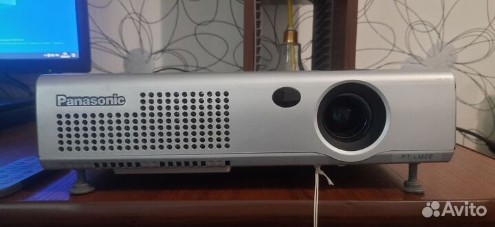Проектор Panasonic PT-LM2E