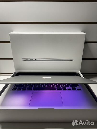 Macbook air 13 early 2015