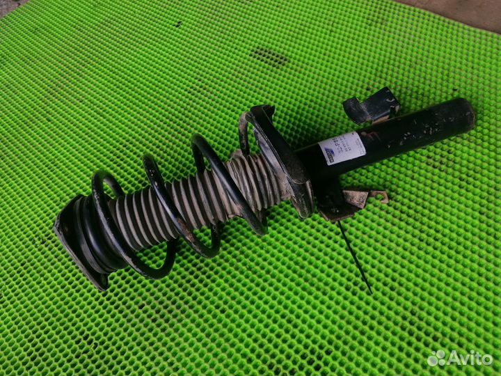 Стойка пружина в сборе на Ford Focus II 05-11