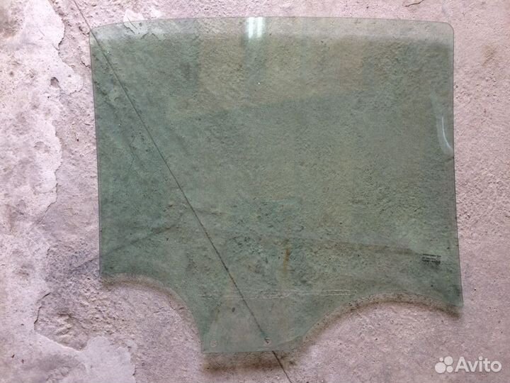 Стекло двери задней правой Рено Логан 2 Logan New