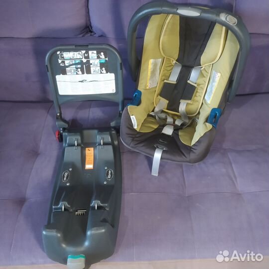 Автолюлька Автокресло Britax с базой isofix