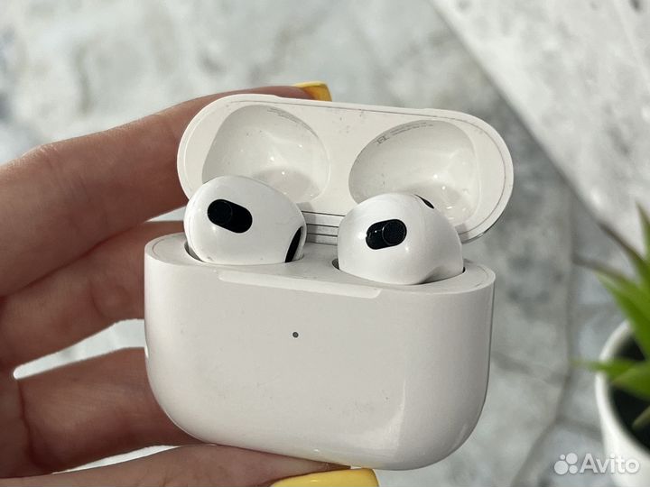 AirPods (3-го поколения) MagSafe
