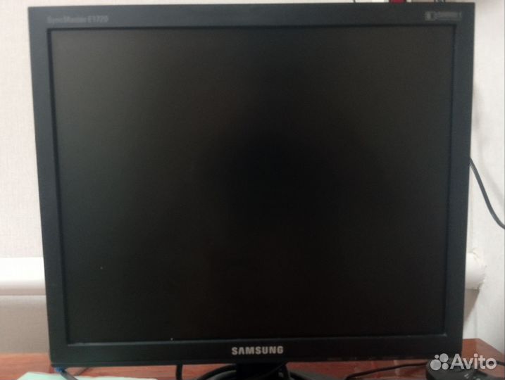 Монитор Samsung 17 дюймов