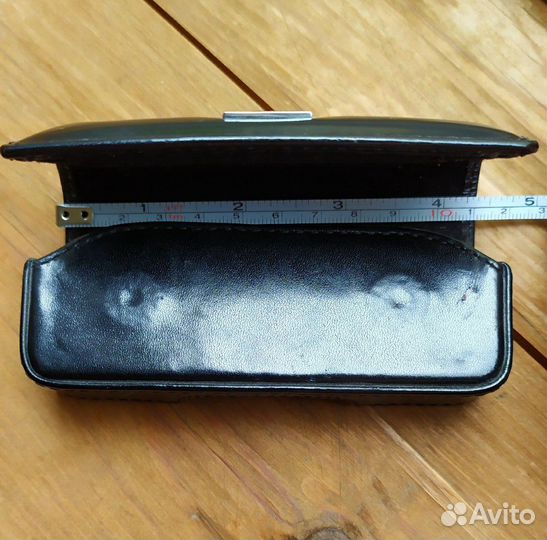 Чехлы-футляры для телефона