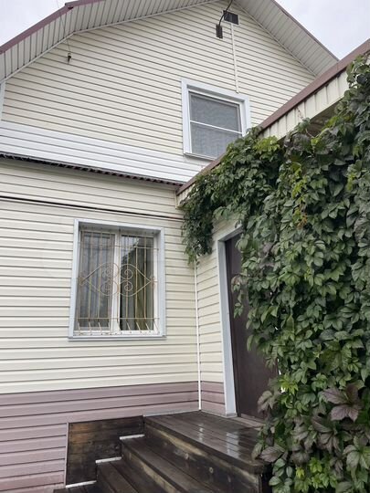 Коттедж 100 м² на участке 10,4 сот.