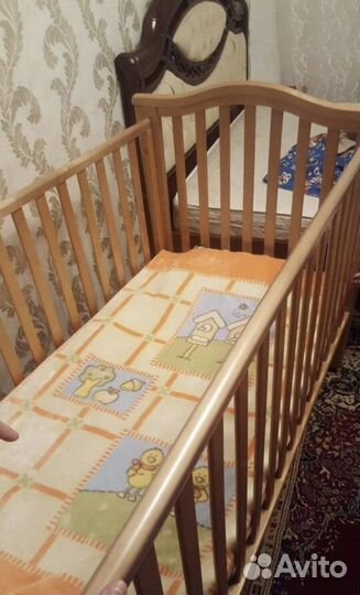 Детская кроватка