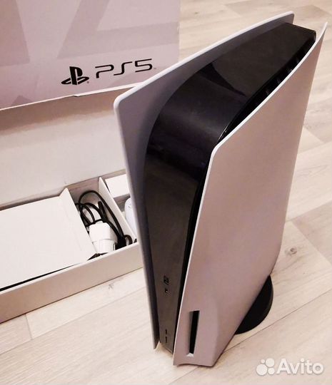 Sony PlayStation 5 / GTA 5/3 ревизия/с дисководом