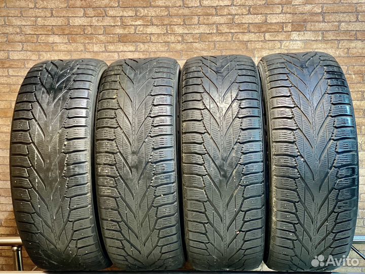 Nokian Tyres Hakkapeliitta R2 SUV 265/60 R18