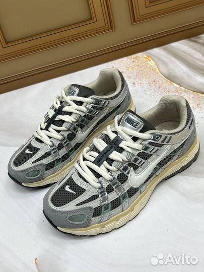 Кроссовки nike женские