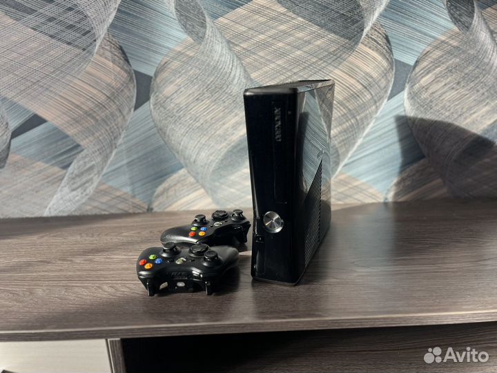 Xbox 360s