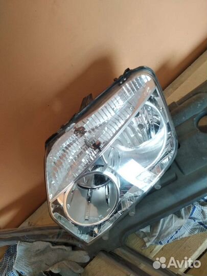 Фара правая Рено Дастер
