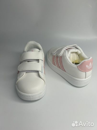 Кроссовки adidas для девочки 21 размер