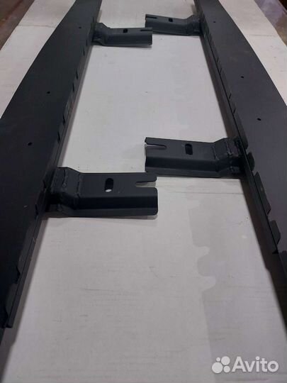 Подножки, пороги, Тагаз Тагер