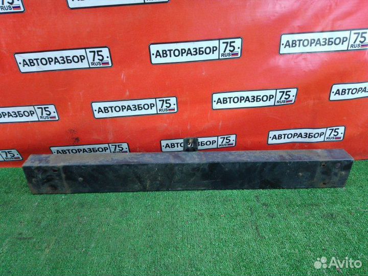 Жесткость бампера передний Toyota Town Ace Noah