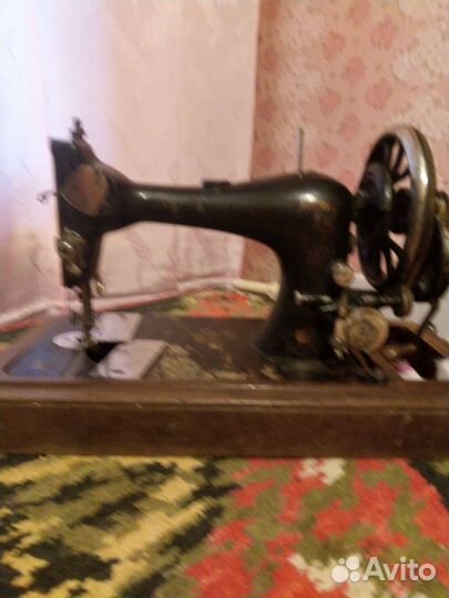 Швейная машинка зингер ручная