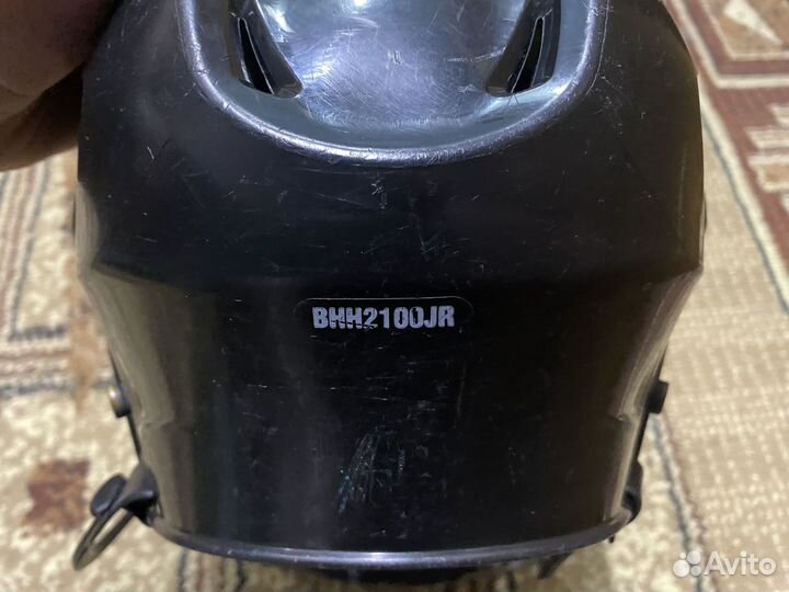 Хоккейный шлем