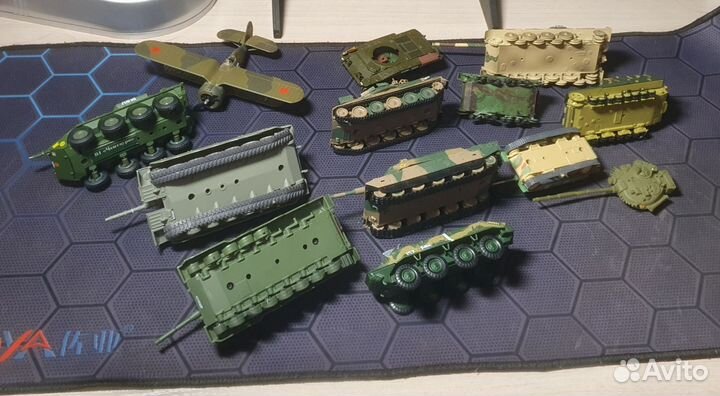 Модели танков 1: 72 на запчасти