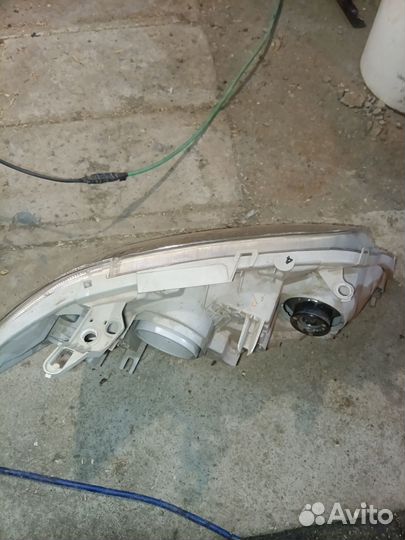 Фара левая Тойота Филдер 2005 (121)