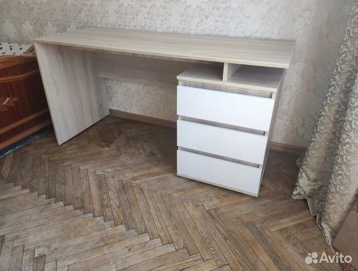 Стол письменный Кайт в наличии отличное качество