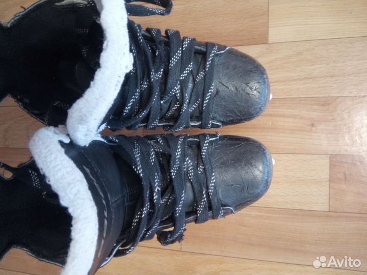 Хоккейные коньки детские bauer supreme 140