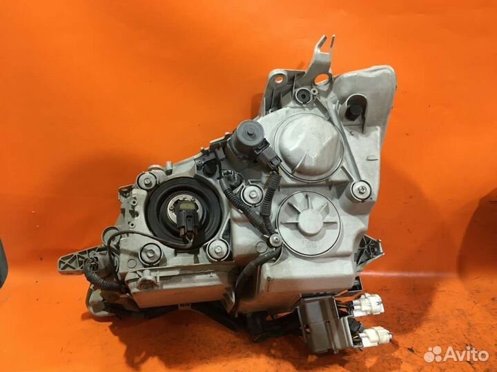 Фары Toyota Crown grs184ксенон