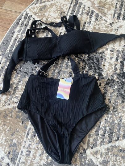 Купальники новые