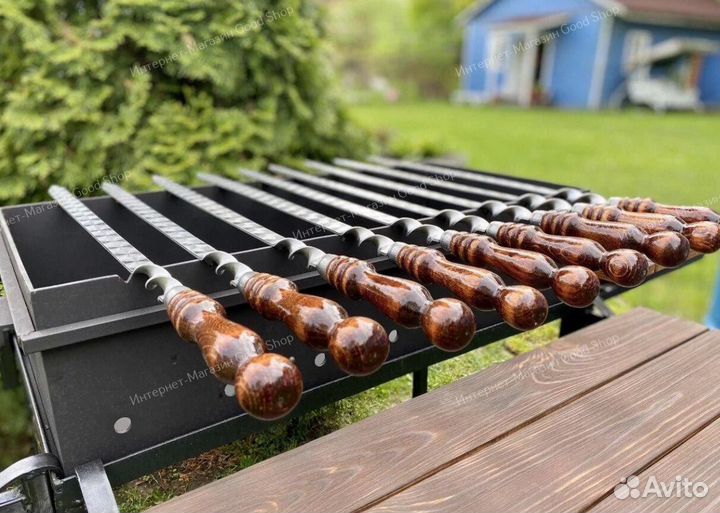 Шампур 400х12х3 мм. с деревянной ручкой