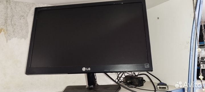Монитор LG Flatron E1942C