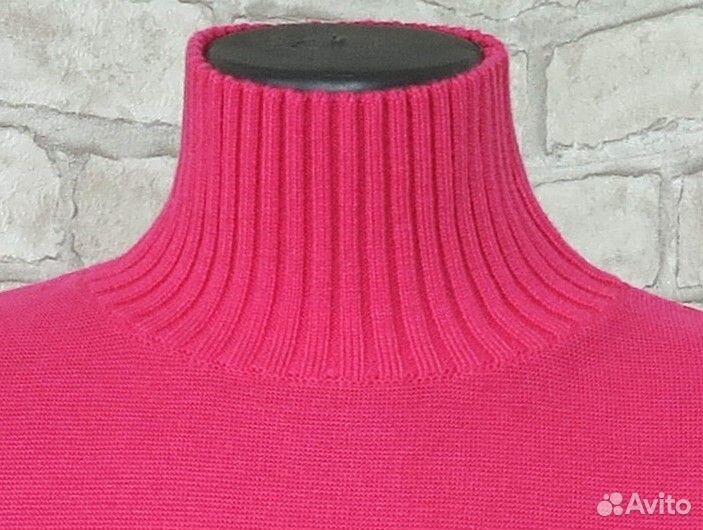 Свитер шерстяной женский