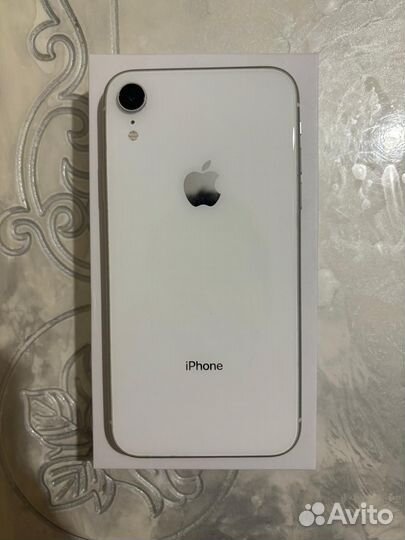 iPhone Xr, 64 ГБ