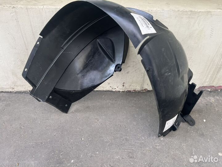 Подкрылок передний правый LADA largus