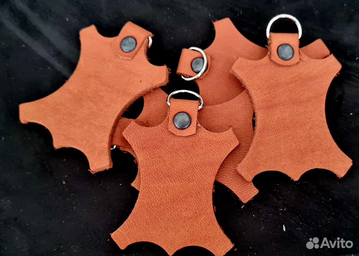 Брелок.кожа