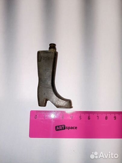 Зажигалка латунь Сапожок