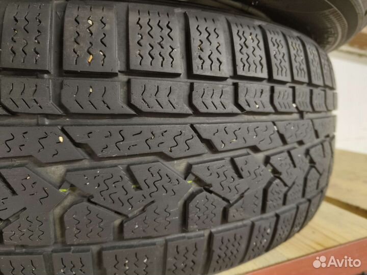 Kumho I'Zen RV Asymmetric 235/60 R18 107H