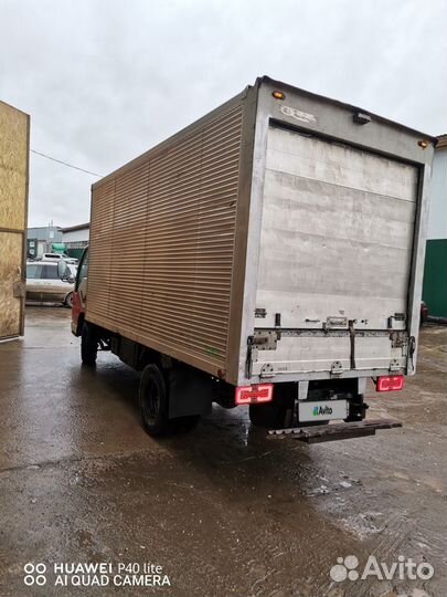 Isuzu Elf, 1998