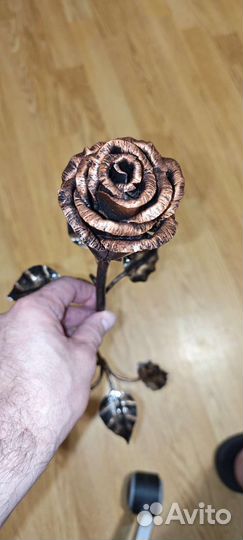 Кованая роза