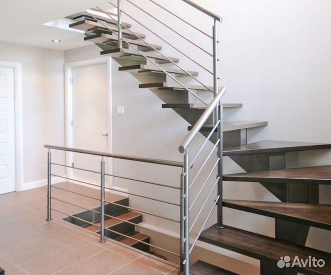Лестница металлическая для дома и дачи