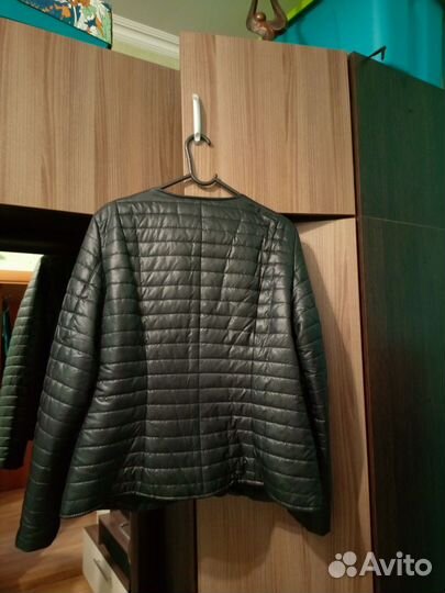 Курточка Деми новая