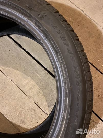 Pirelli P Zero 235/45 R18 94V