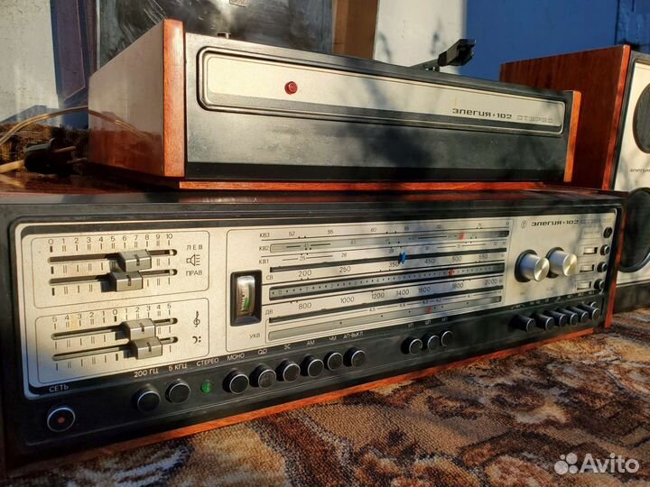Радиола 1 класса Элегия-102-стерео
