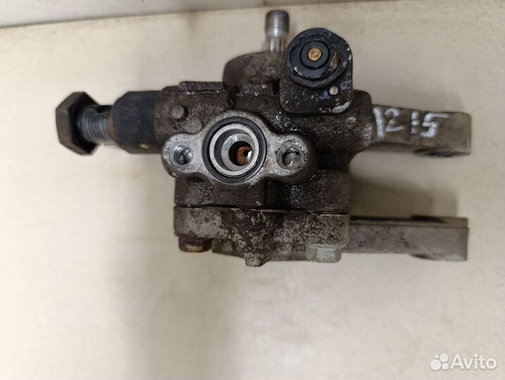 Б/У Б/У Насос гидроусилителя 571004L000