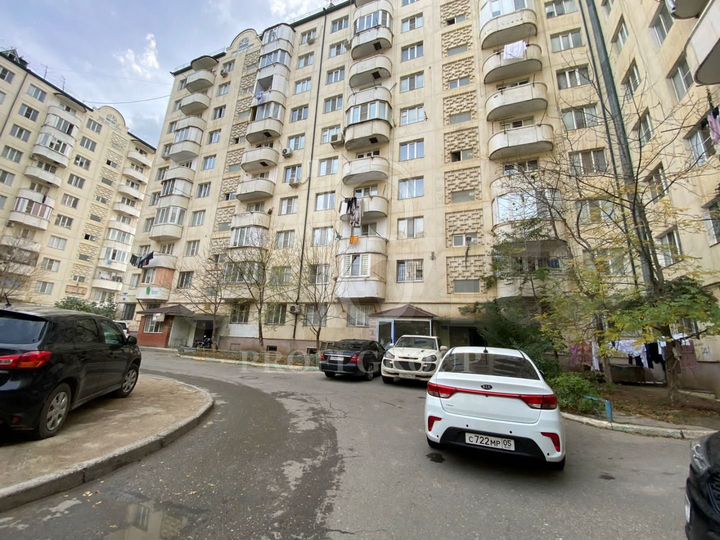 2-к. квартира, 53 м², 3/10 эт.