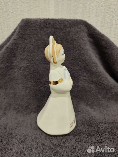 Статуэтка Катюша фестивальная,фарфор.СССР