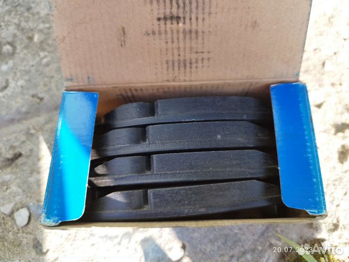 Тормозные колодки Akebono