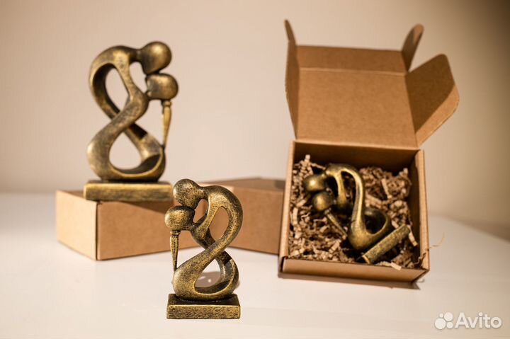 Статуэтка 