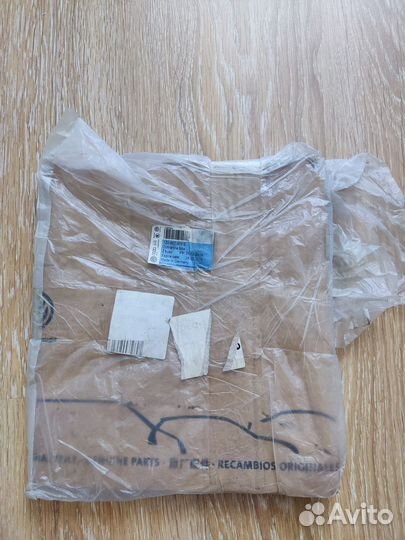 Пленка защитная левая 1Z0807905E Octavia A5