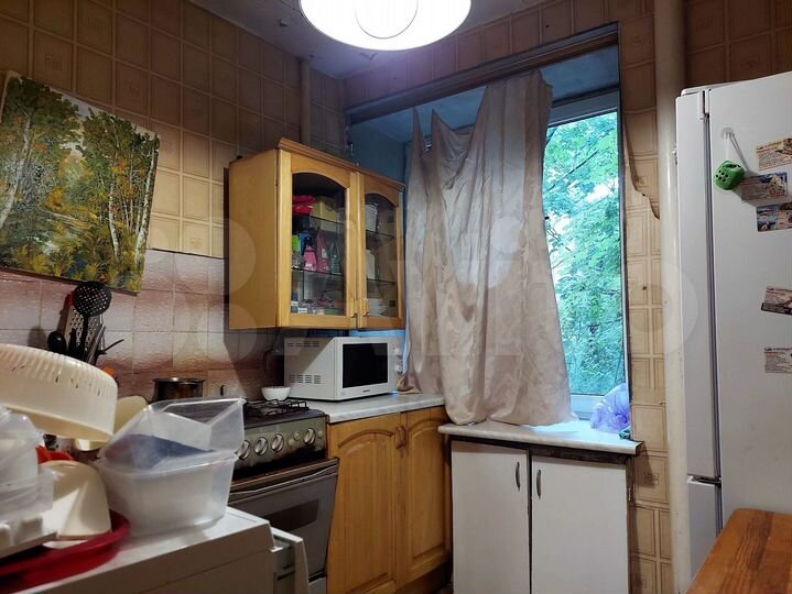 Комната 32 м² в 3-к., 3/9 эт.