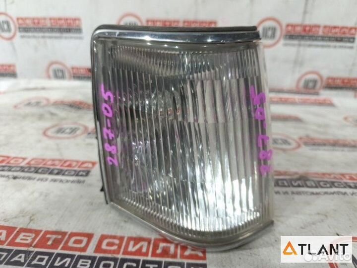 Габарит правый mitsubishi debonair