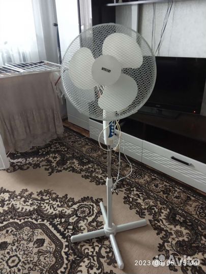 Вентилятор напольный