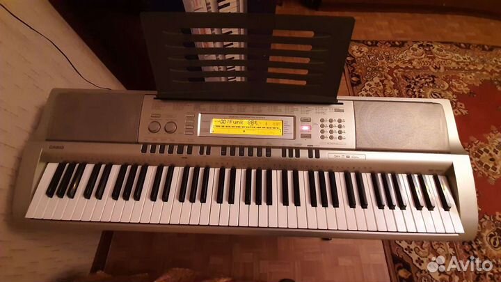 Синтезатор Casio WK-200